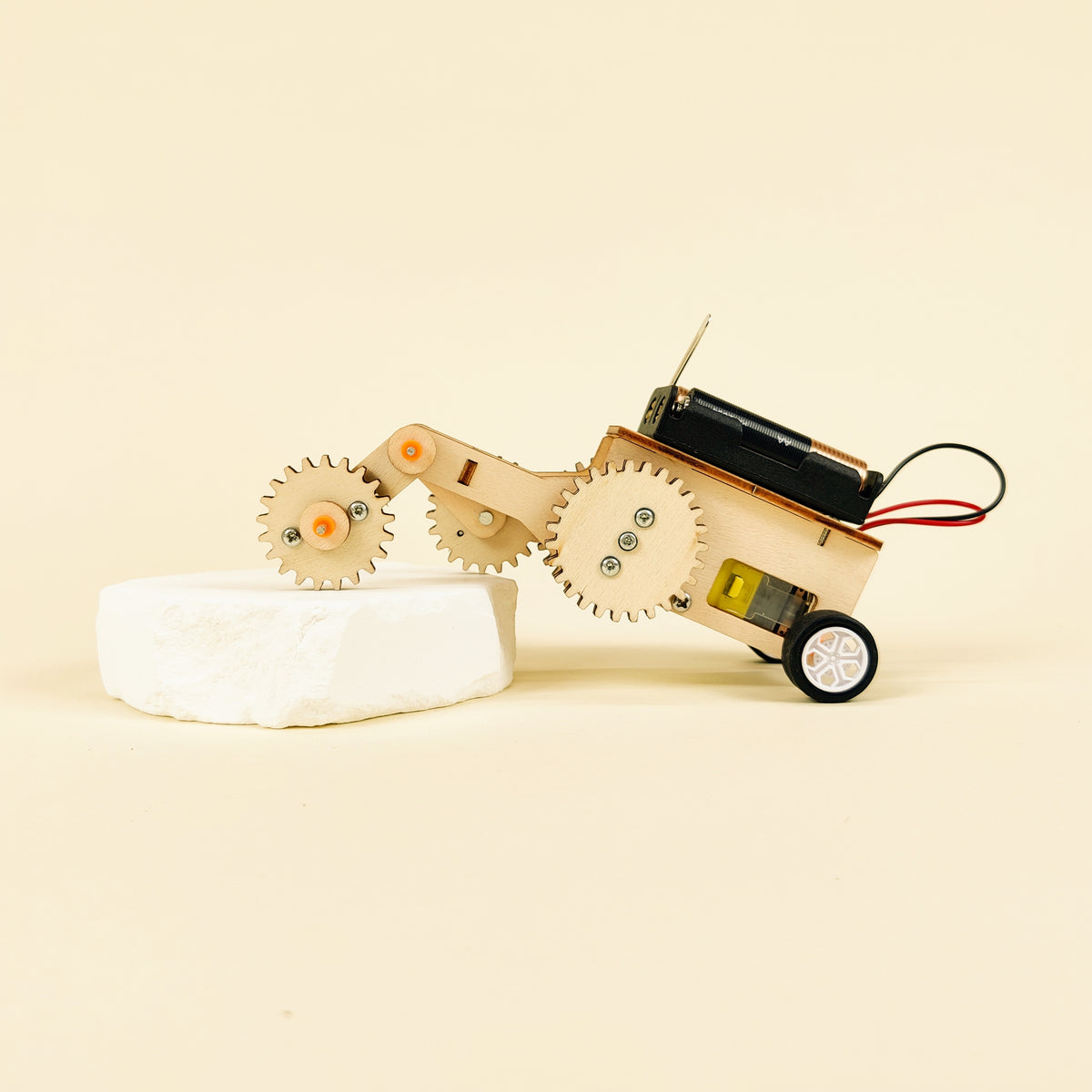 Simple Drivetrain Toy Gear Car DIY Kit, Educational STEM Toy